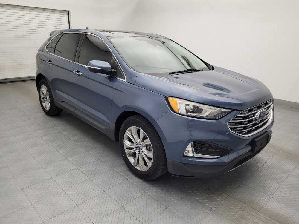 Used 2019 Ford Edge Titanium w/ Cold Weather Package AWD/4WD image 11