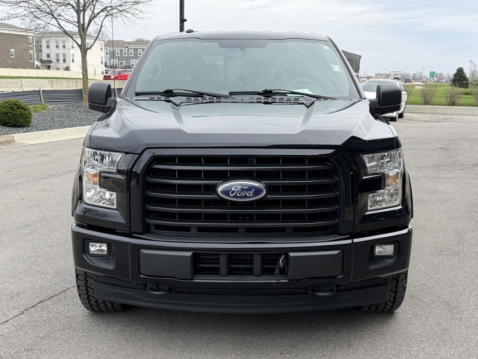 Used 2017 Ford F150 XLT w/ Equipment Group 302A Luxury AWD/4WD image 56