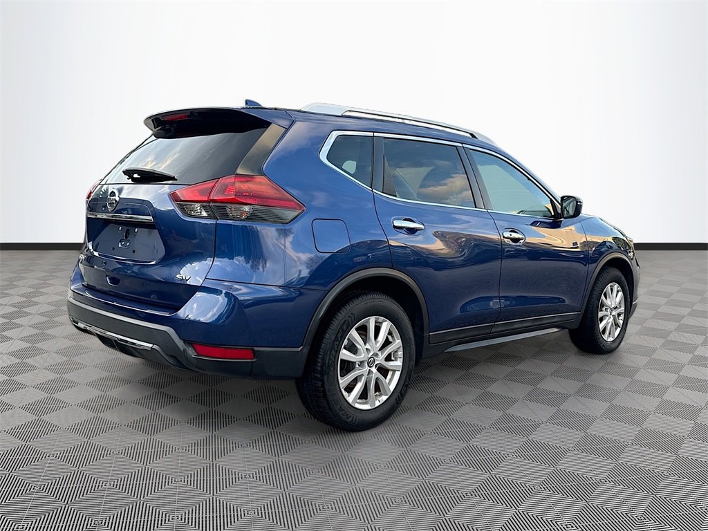Used 2018 Nissan Rogue SV image 6