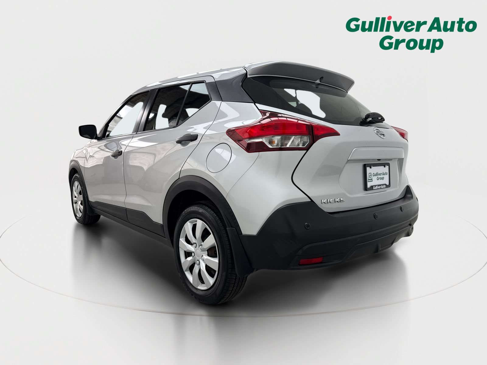 Used 2020 Nissan Kicks S FWD image 5