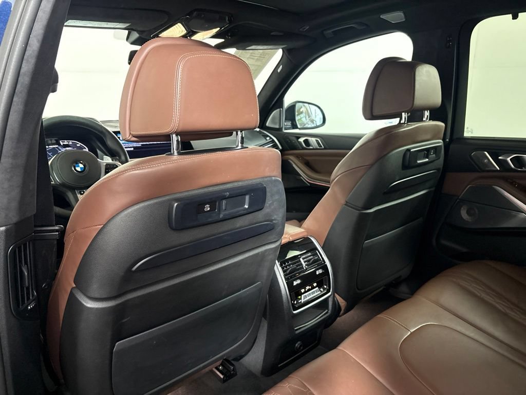 Used 2020 BMW X5 M50i w/ Executive Package AWD/4WD image 31