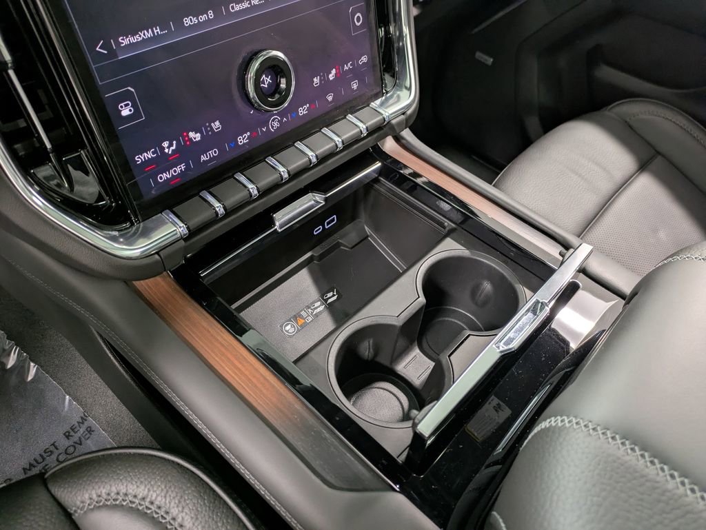 Used 2026 GMC Yukon XL Denali w/ Sun & Power Step Package image 15