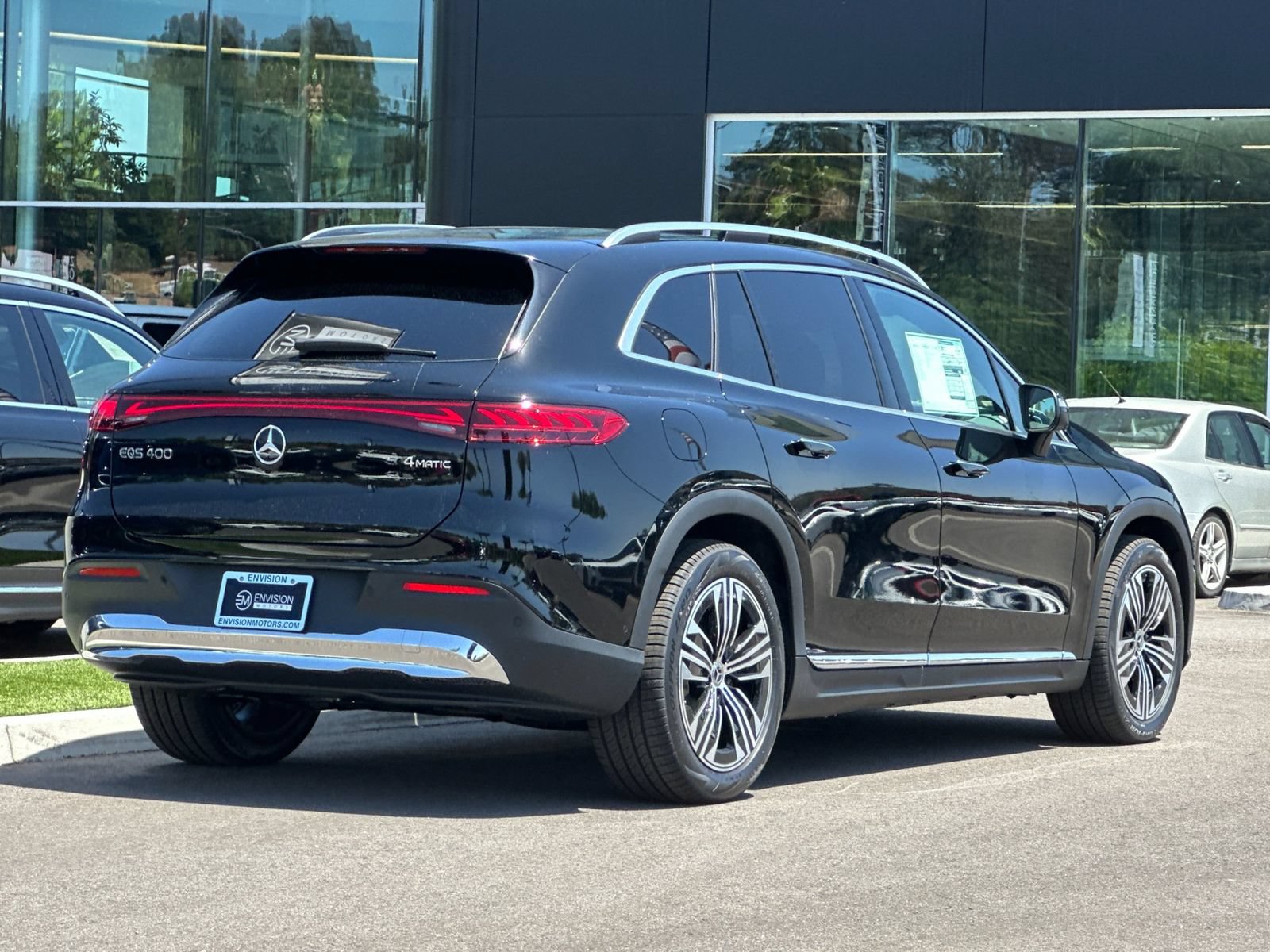 New 2026 Mercedes-Benz EQS 400 4MATIC SUV image 3