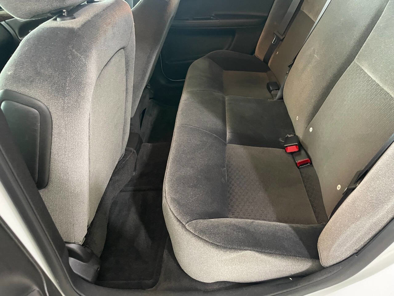 Used 2015 Chevrolet Impala Limited LS image 19