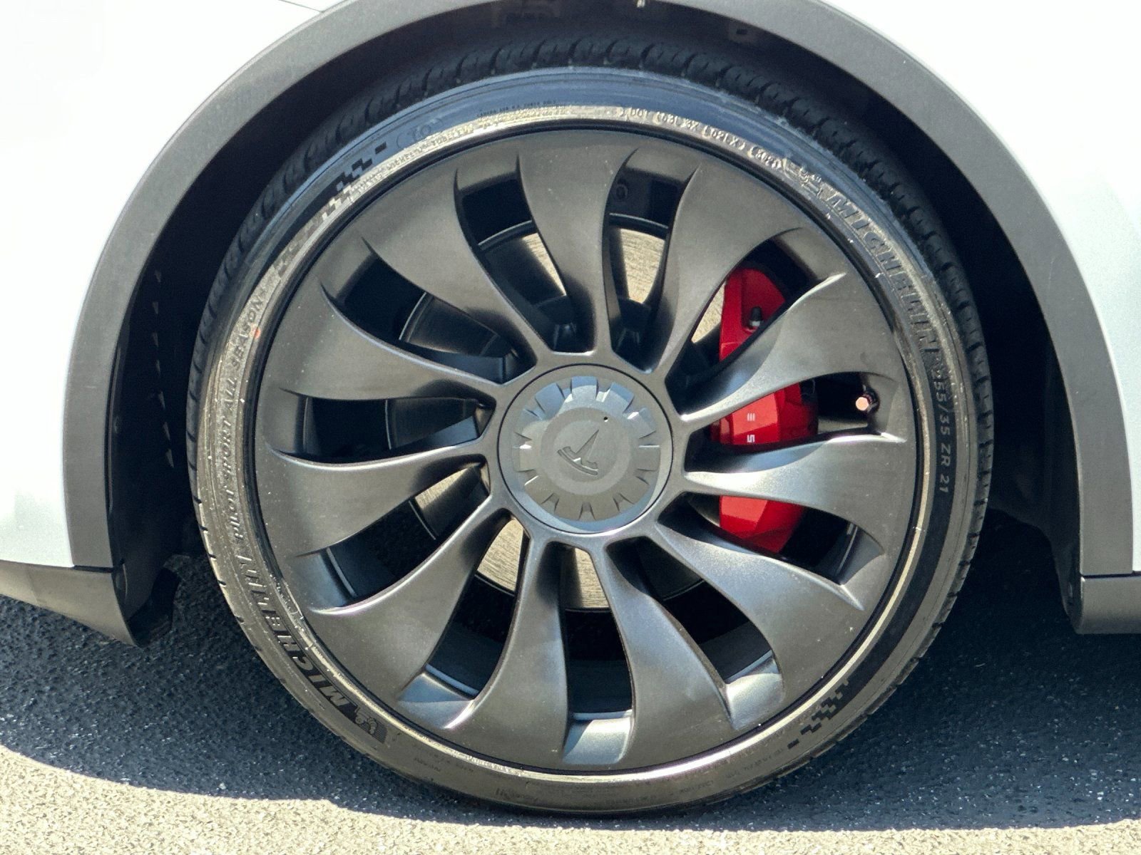 Used 2022 Tesla Model Y Performance AWD/4WD image 30