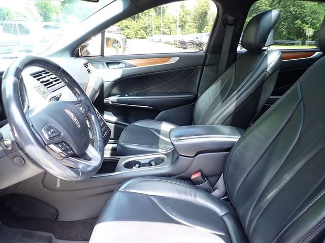 Used 2019 Lincoln MKC Reserve w/ MKC Technology Package FWD image 10