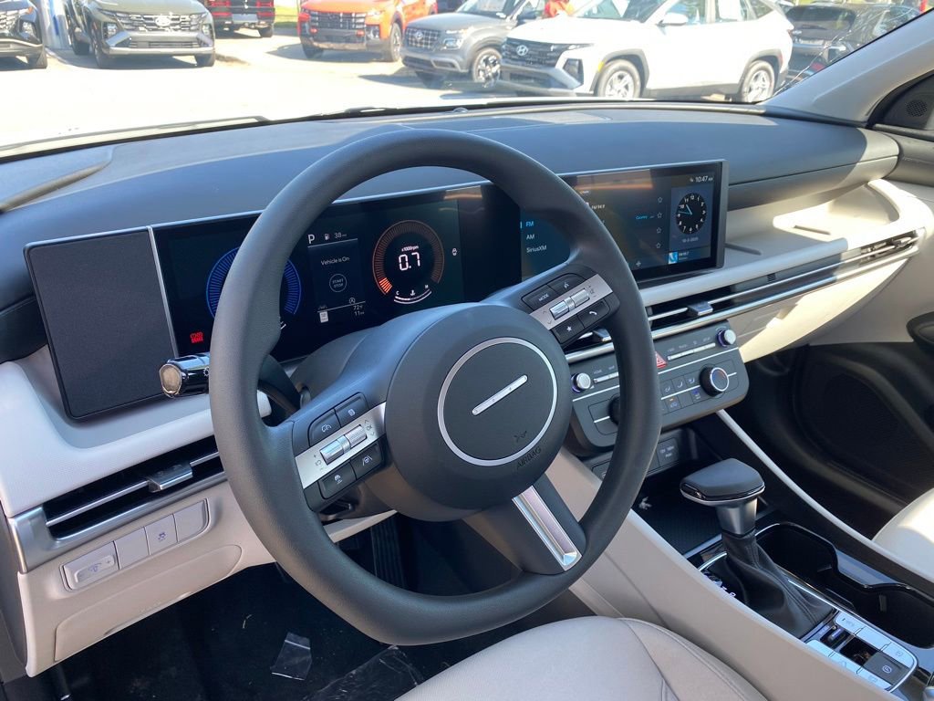 New 2026 Hyundai Tucson SE image 9