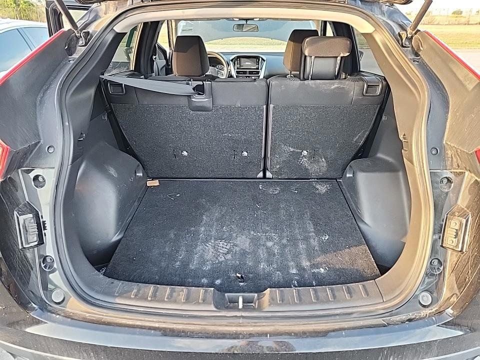 Used 2020 Mitsubishi Eclipse Cross ES FWD image 8