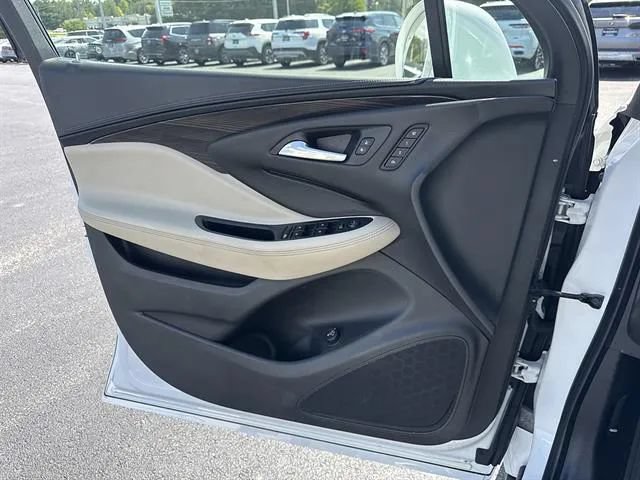 Used 2019 Buick Envision Essence FWD image 7