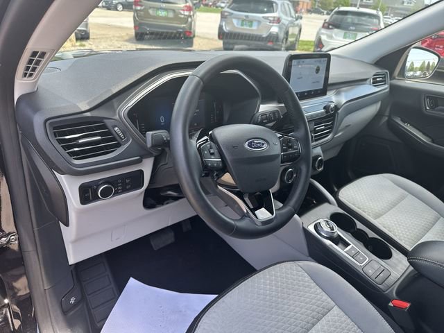 Used 2023 Ford Escape Active w/ Cold Weather Package FWD image 12