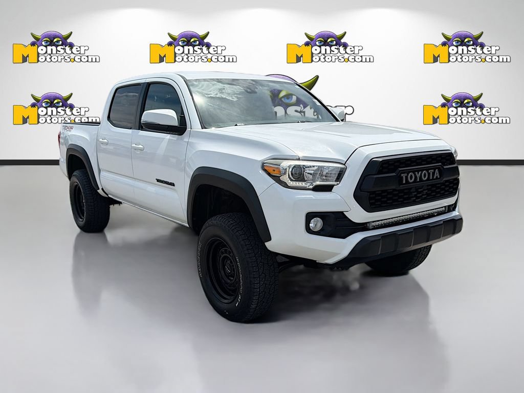 Used 2018 Toyota Tacoma TRD Off-Road AWD/4WD image 3