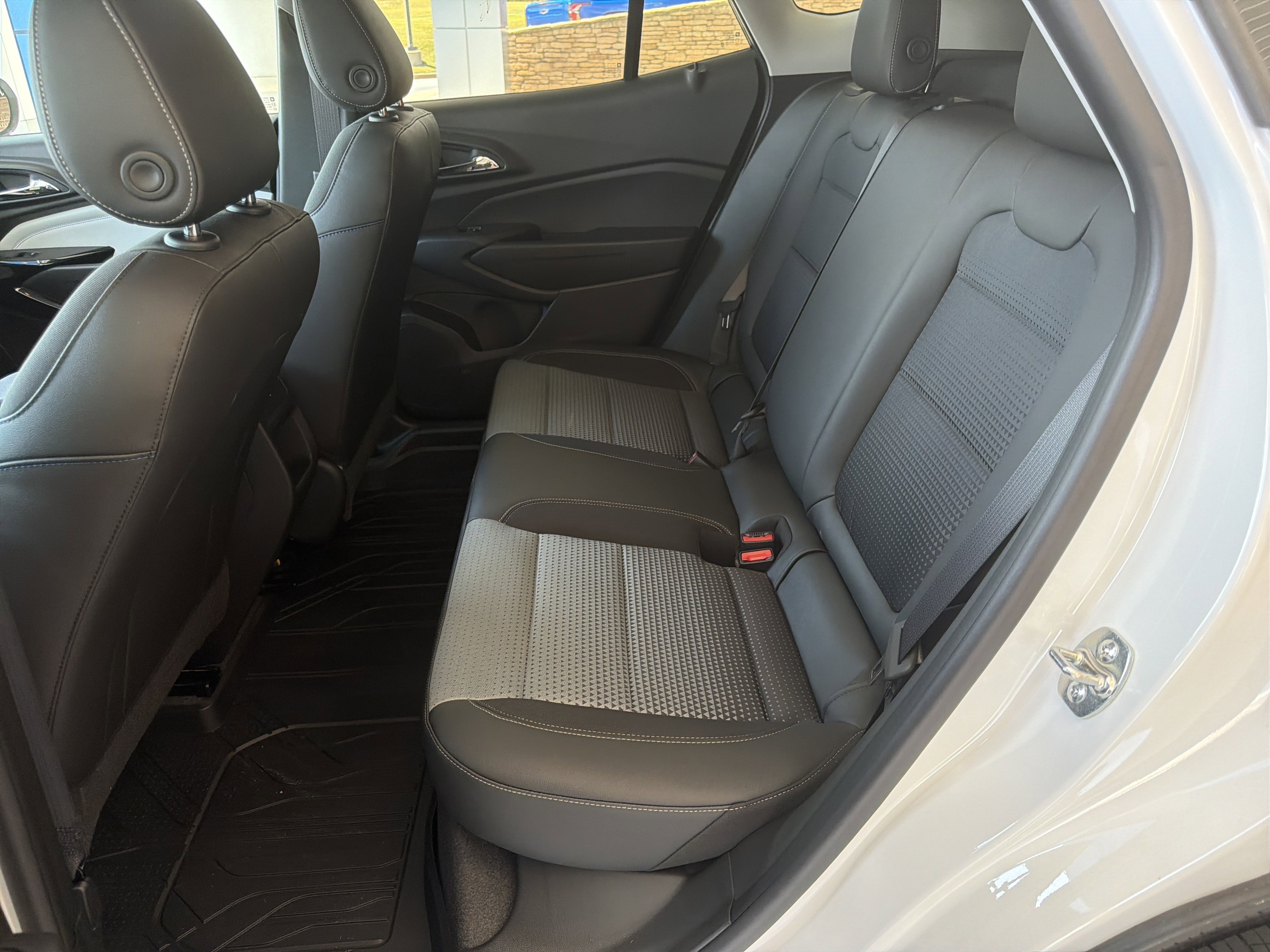 New 2026 Chevrolet Trax LT w/ Driver Confidence Package image 20