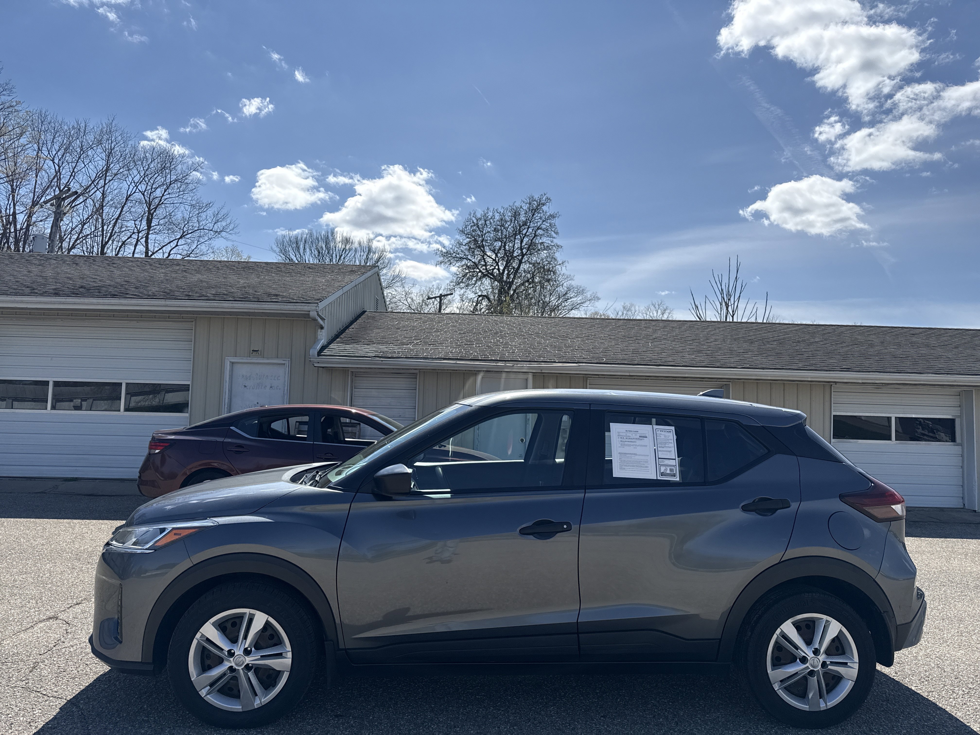 Used 2021 Nissan Kicks S image 7