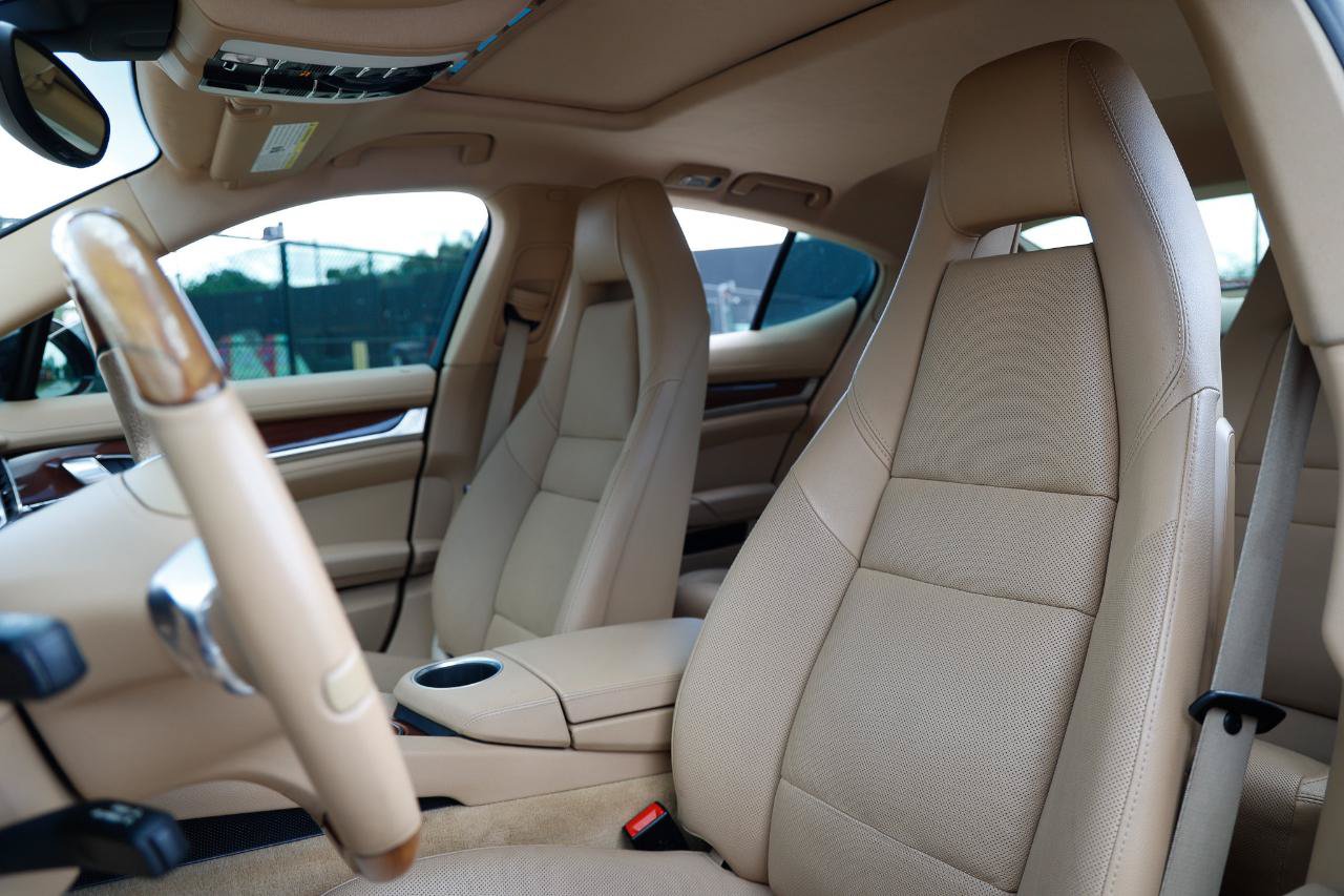 Used 2014 Porsche Panamera S RWD image 6