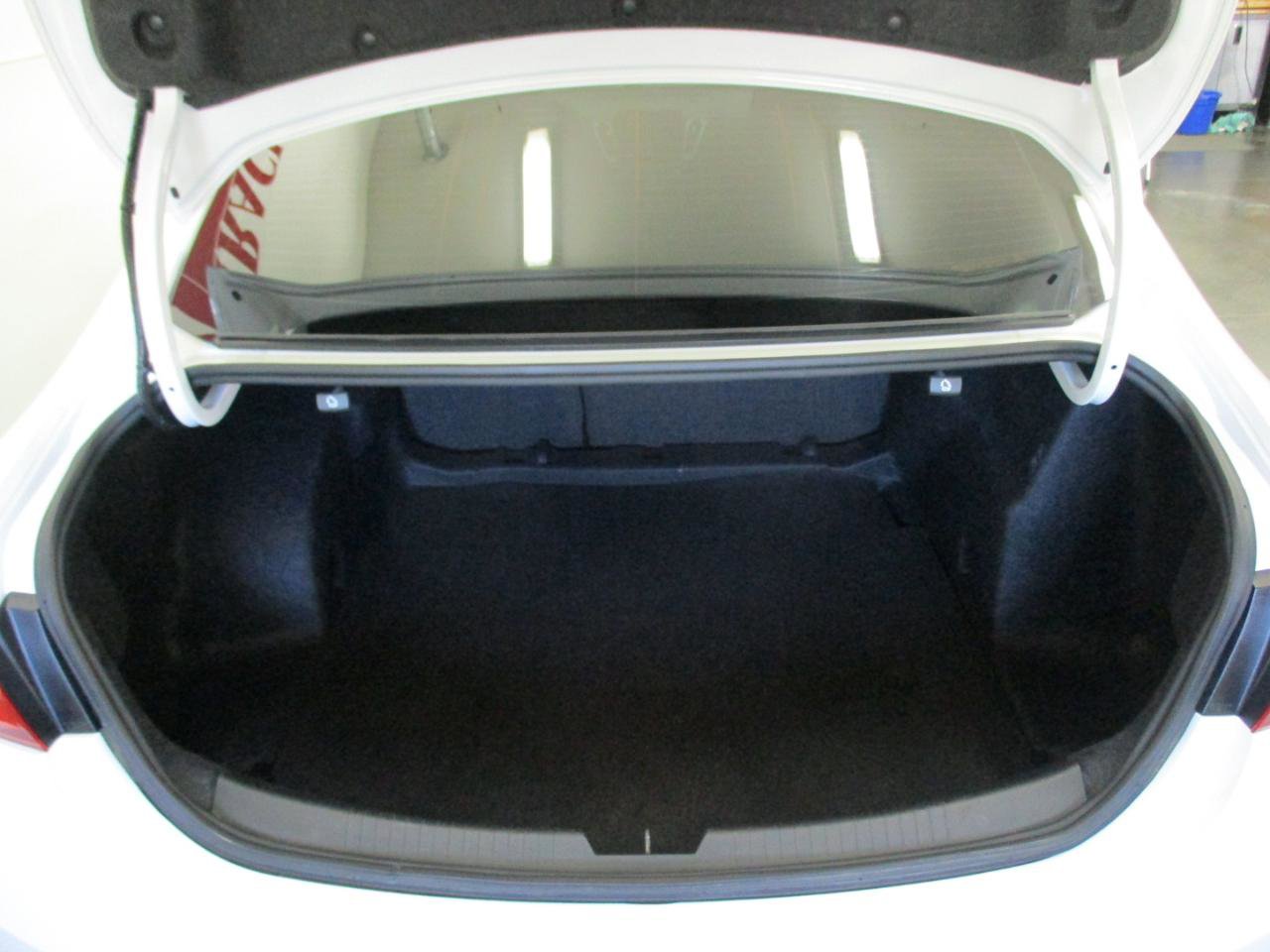 Used 2023 Chevrolet Malibu LS FWD image 13