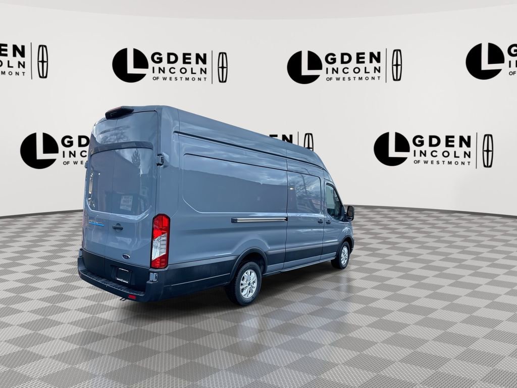 Used 2022 Ford E-Transit 148 High Roof Extended image 8