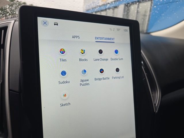 Used 2024 Ford Edge SEL image 18