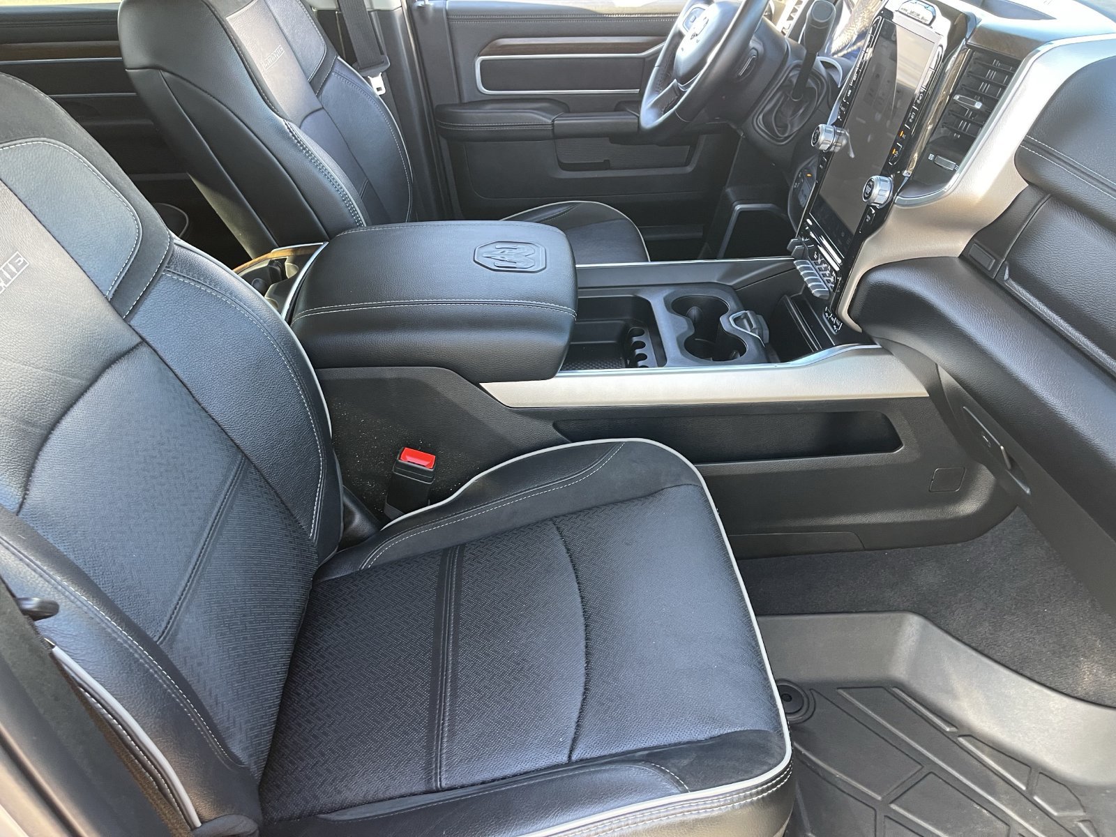 Used 2024 RAM 3500 Laramie AWD/4WD image 13