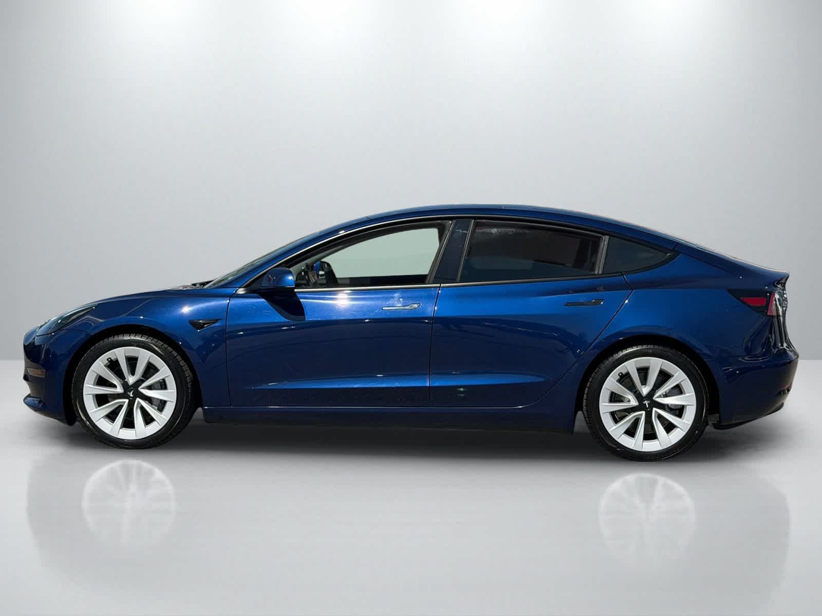 Used 2022 Tesla Model 3 Long Range AWD/4WD image 2