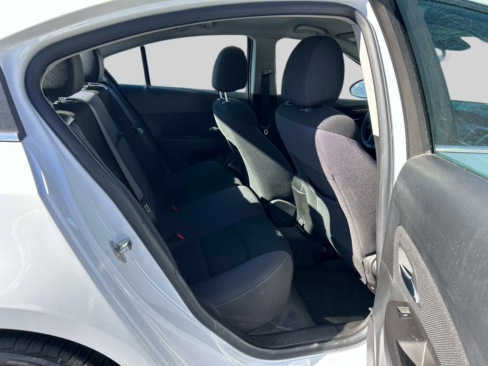 Used 2015 Chevrolet Cruze LT image 13