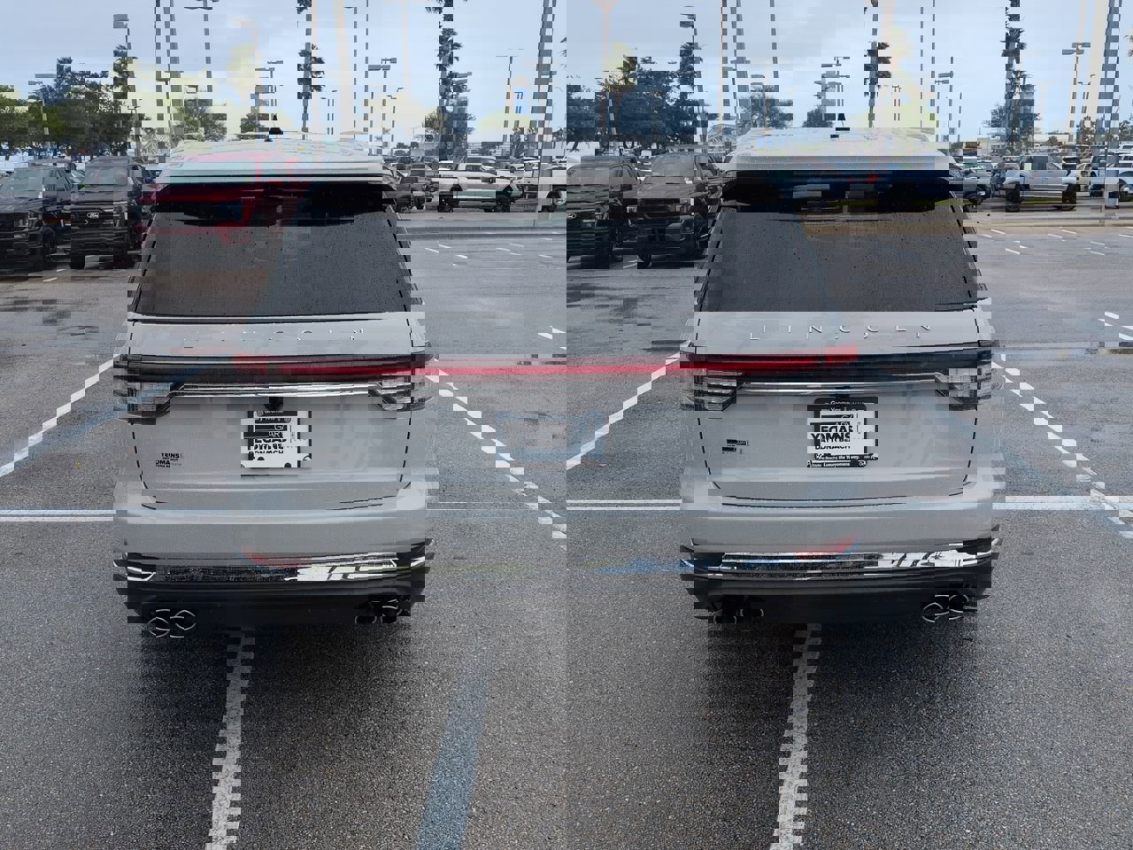 Certified 2022 Lincoln Aviator Reserve RWD image 5