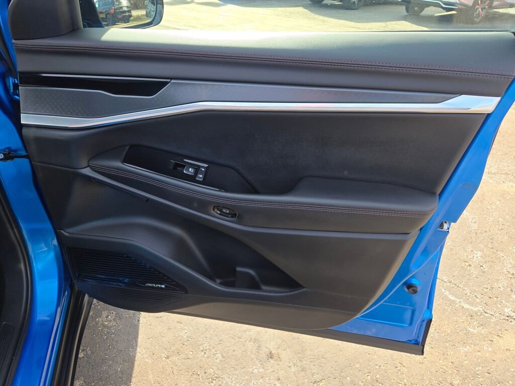 Used 2025 Jeep Wagoneer S Limited AWD/4WD image 5