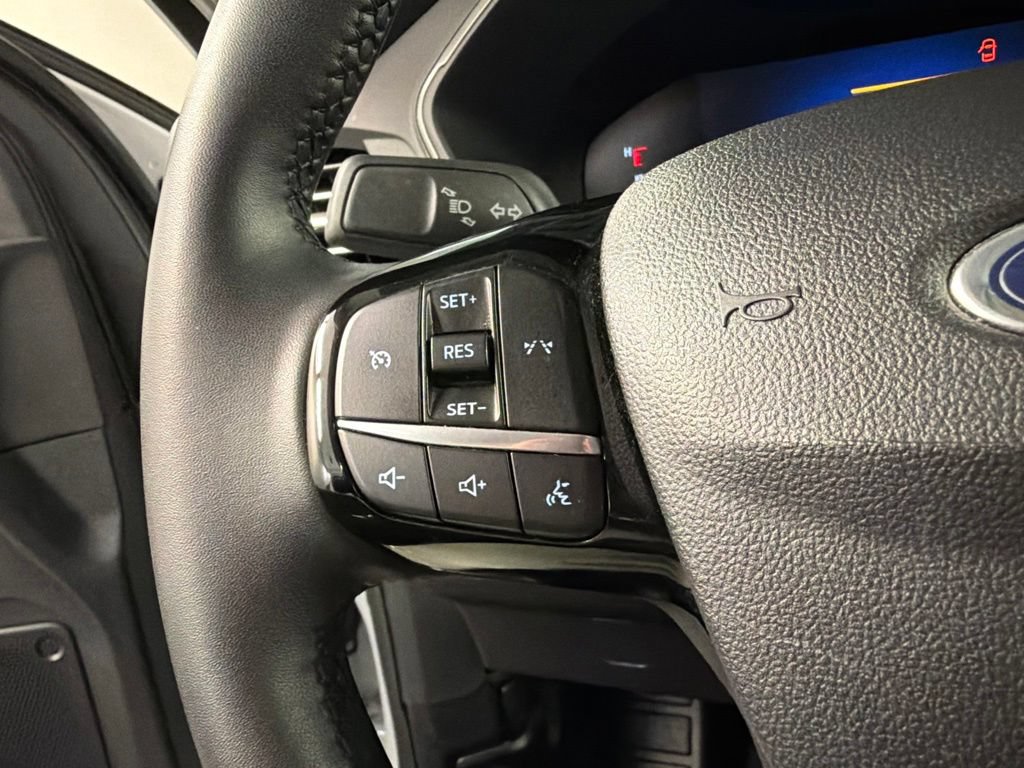 Used 2023 Ford Escape Active AWD/4WD image 18