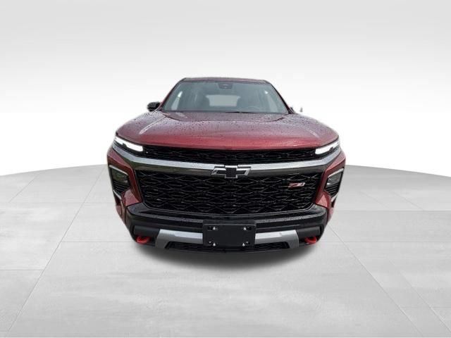 Certified 2025 Chevrolet Traverse Z71 w/ Driver Confidence Package AWD/4WD image 3