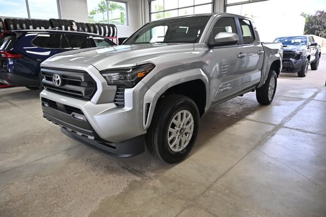 New 2026 Toyota Tacoma SR5 RWD image 8