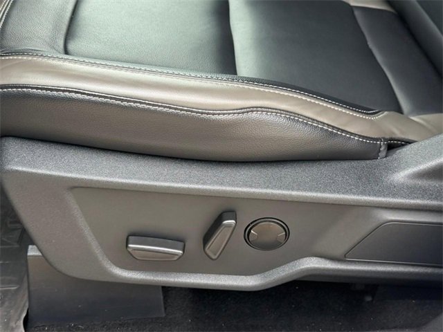 Used 2025 Ford Bronco Outer Banks image 17