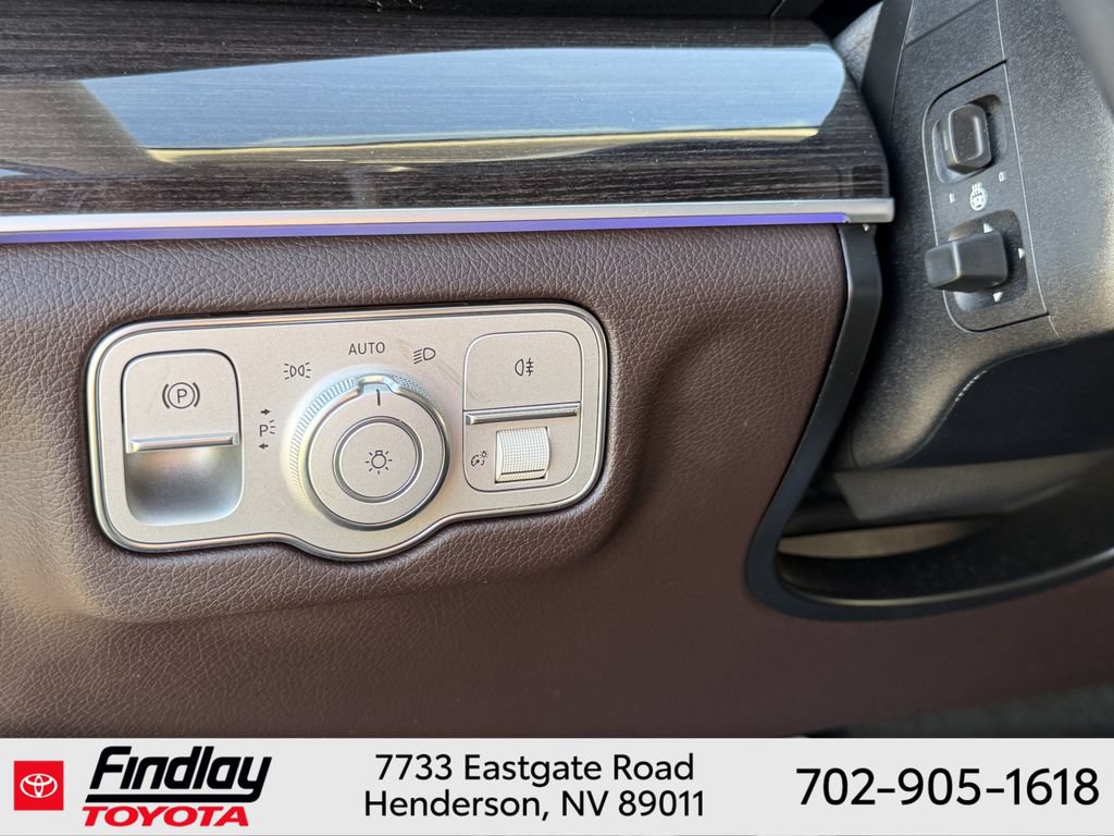Used 2022 Mercedes-Benz GLS 450 4MATIC image 23