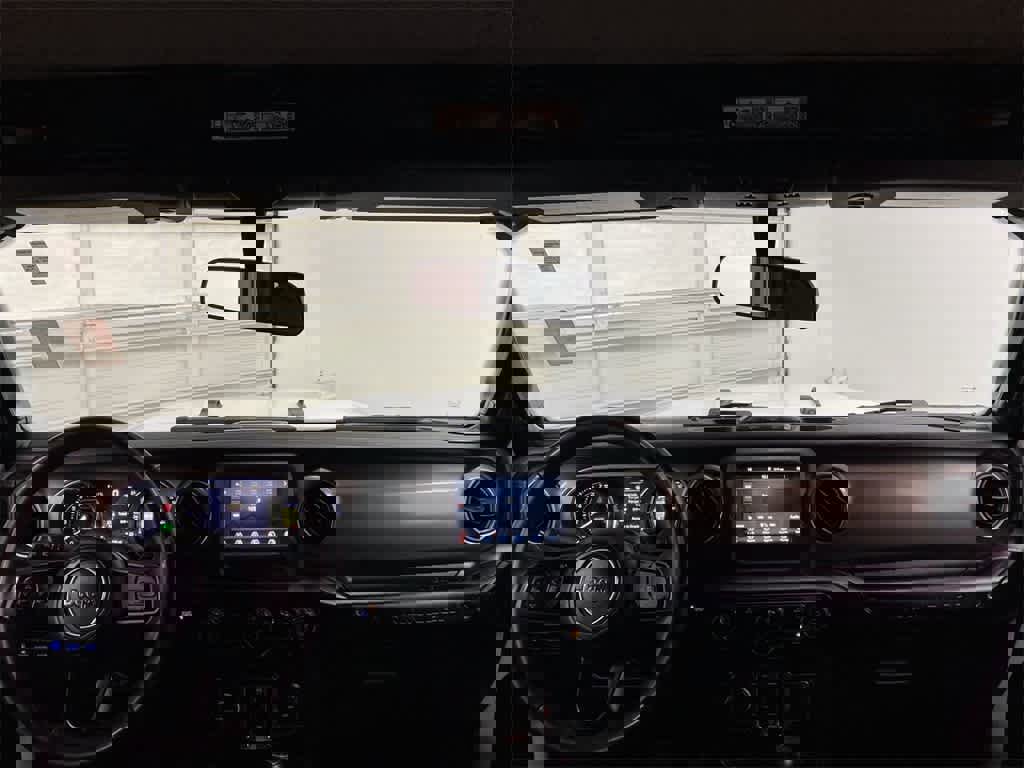 Used 2023 Jeep Wrangler Unlimited image 13