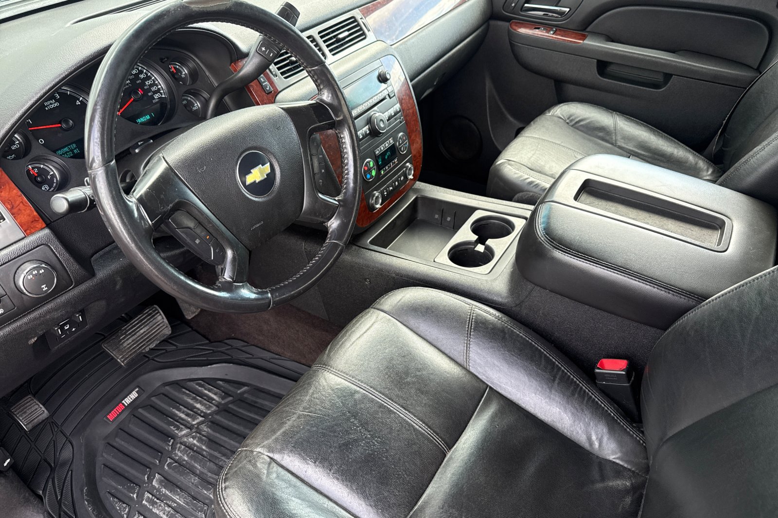 Used 2011 Chevrolet Silverado 2500 LTZ w/ LTZ Plus Package AWD/4WD image 9