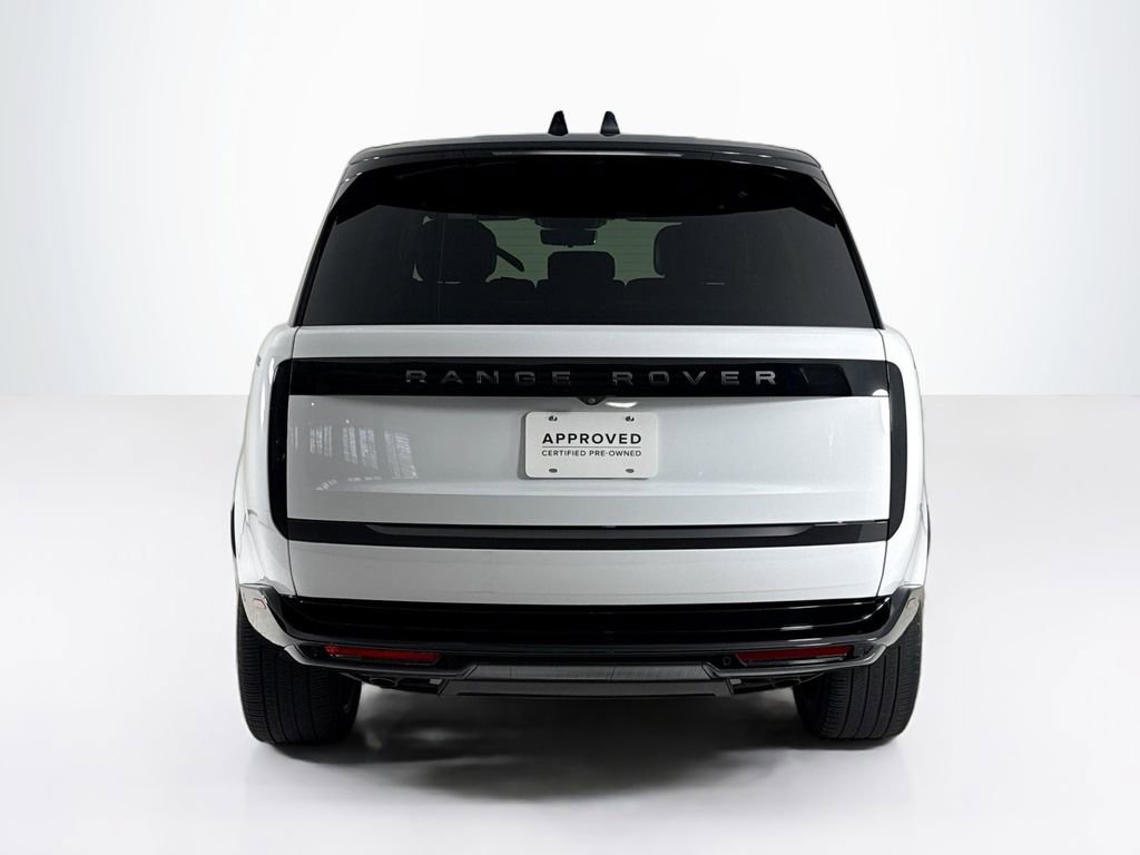 Used 2024 Land Rover Range Rover SE image 4