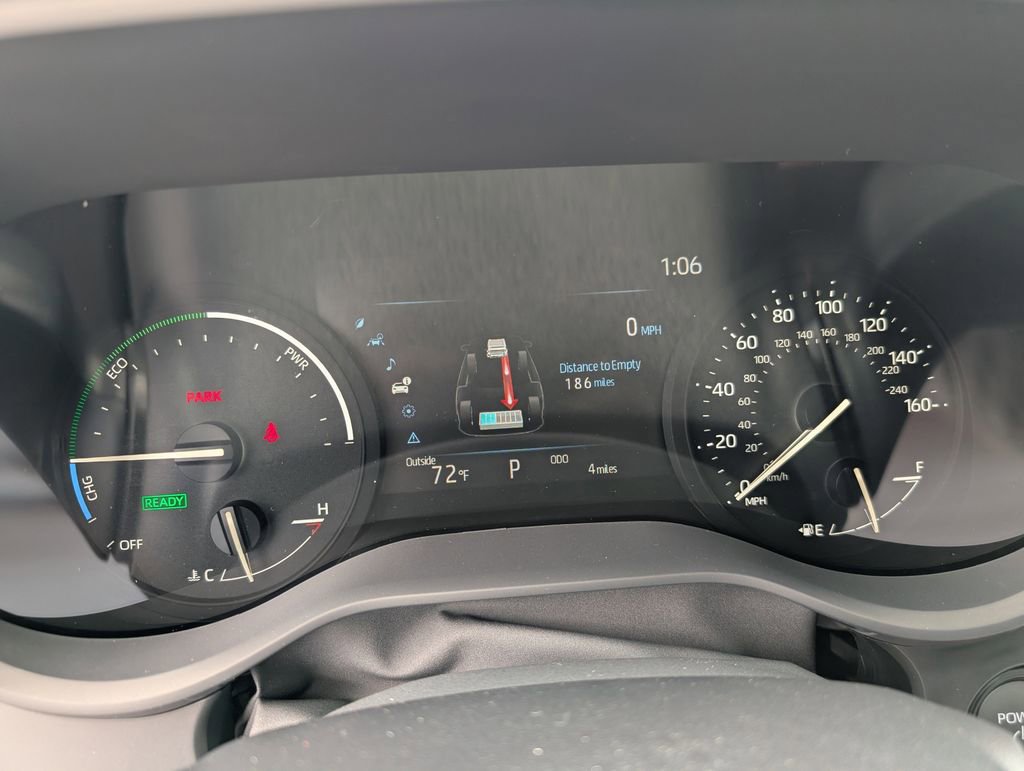 New 2026 Toyota Sienna XLE FWD image 18