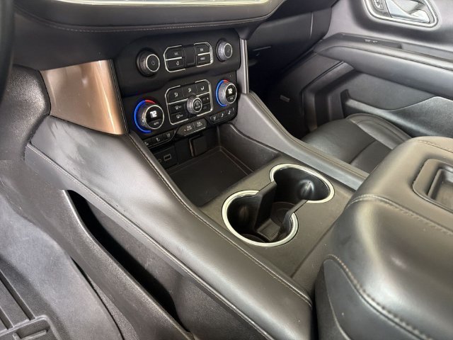 Used 2024 Chevrolet Suburban High Country AWD/4WD image 20