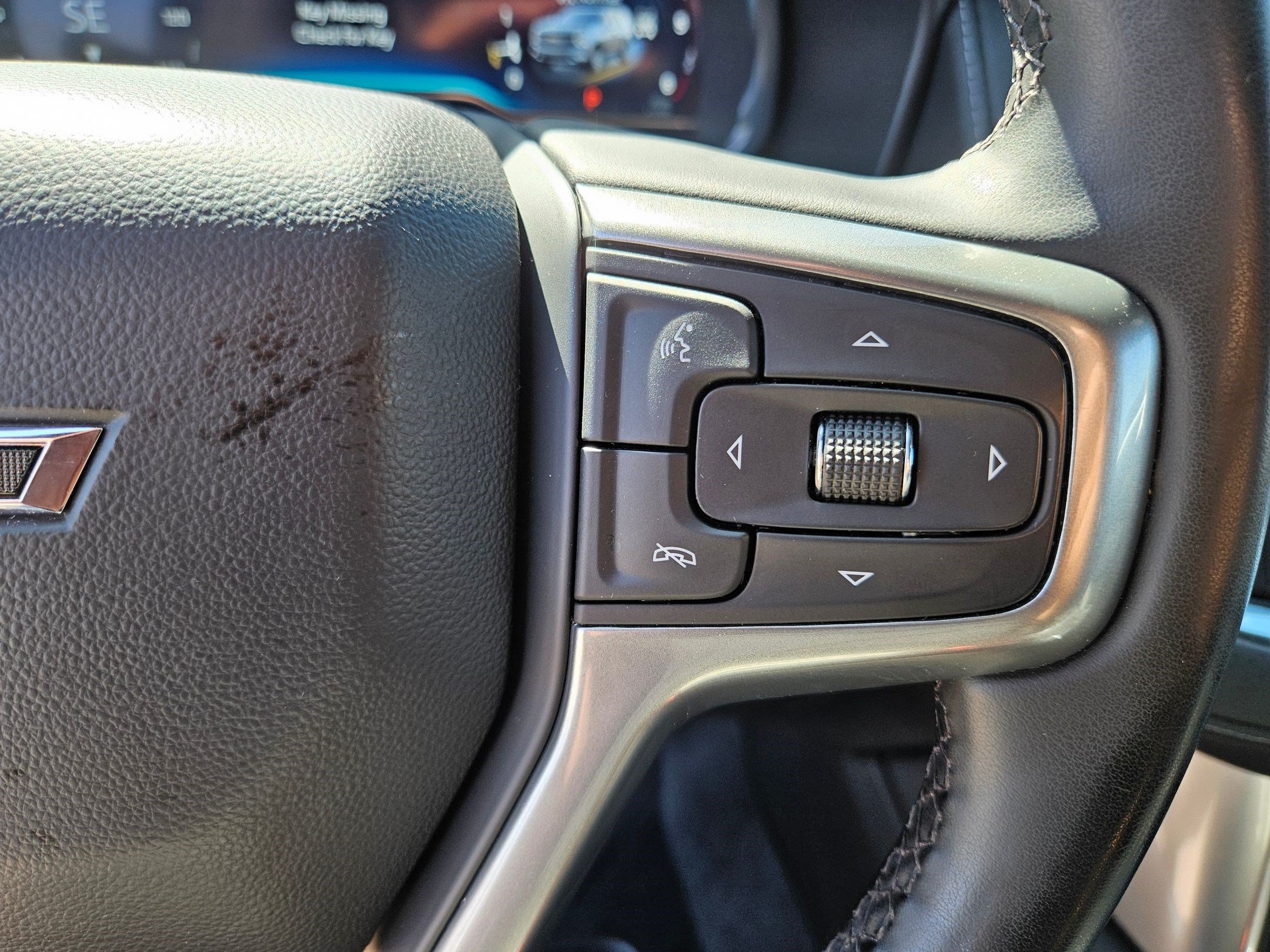 Used 2024 Chevrolet Tahoe Z71 w/ Z71 Off-Road Package AWD/4WD image 18