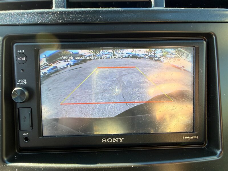 Used 2012 Toyota Prius V Five FWD image 17