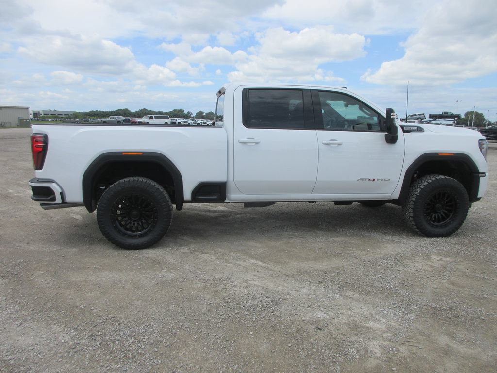 New 2026 GMC Sierra 2500 AT4 AWD/4WD image 3