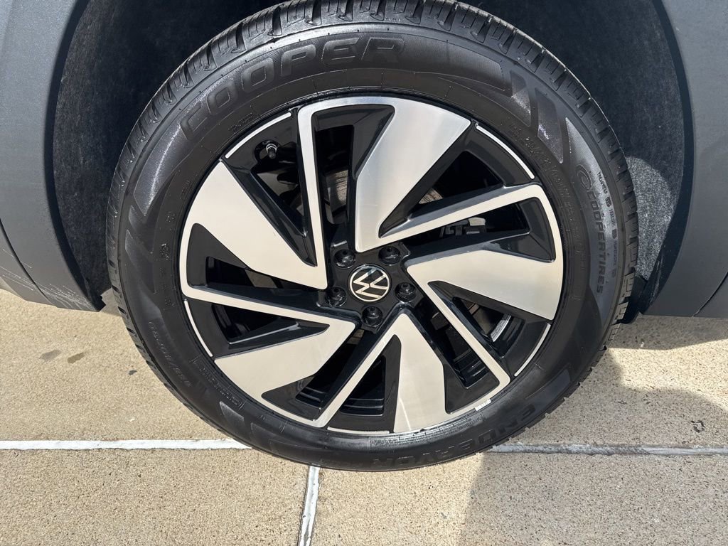 Used 2024 Volkswagen Atlas SEL image 4