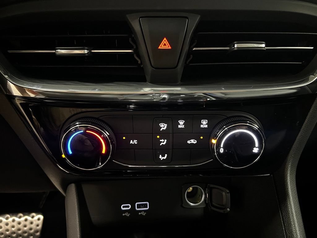 New 2026 Buick Encore GX Sport Touring FWD image 21