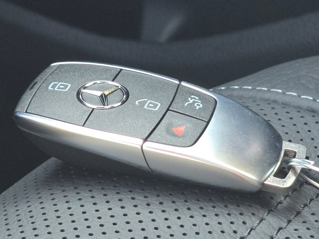 New 2026 Mercedes-Benz GLS 450 4MATIC image 40