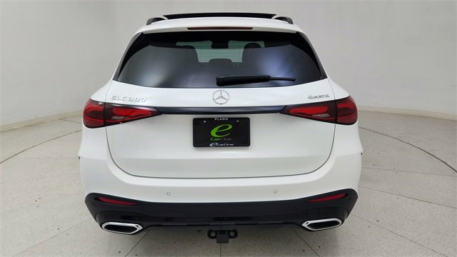 Used 2024 Mercedes-Benz GLC 300 4MATIC w/ AMG Line image 5