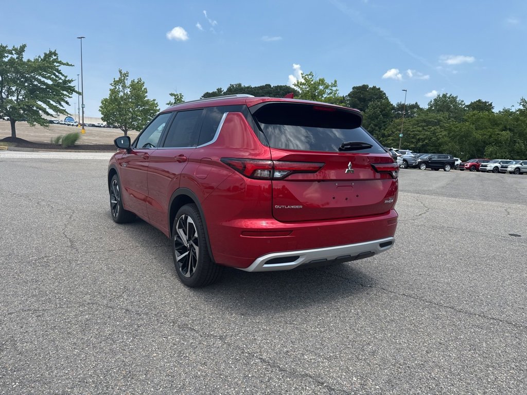 New 2025 Mitsubishi Outlander SEL image 9