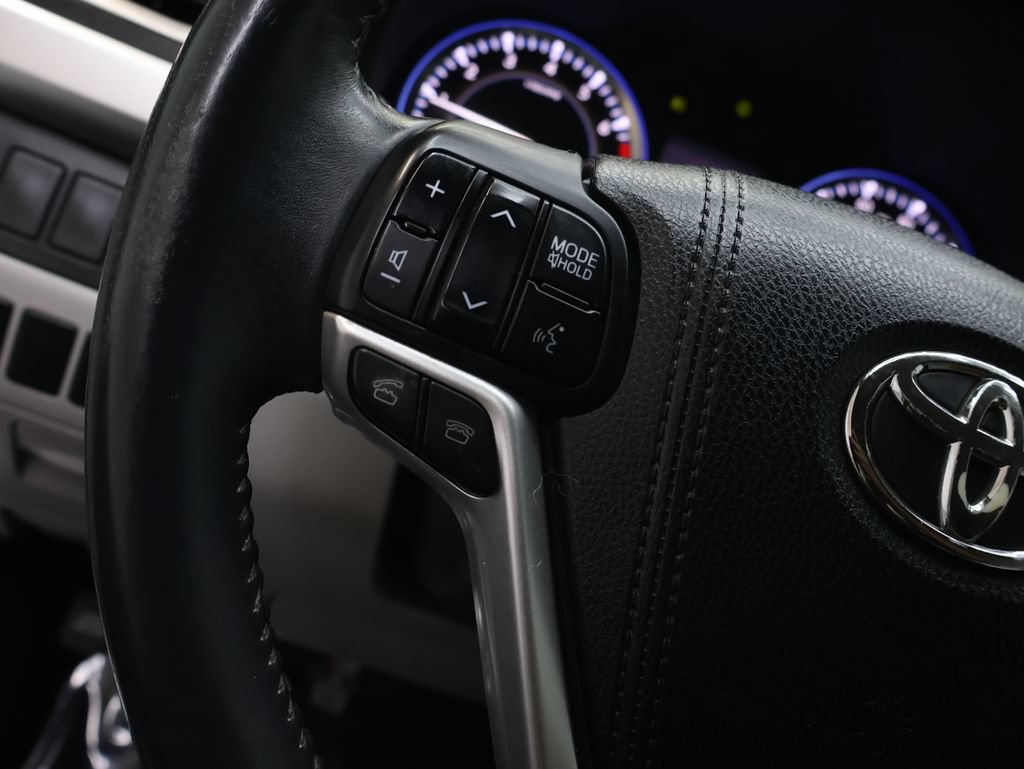 Used 2016 Toyota Highlander Plus AWD/4WD image 20