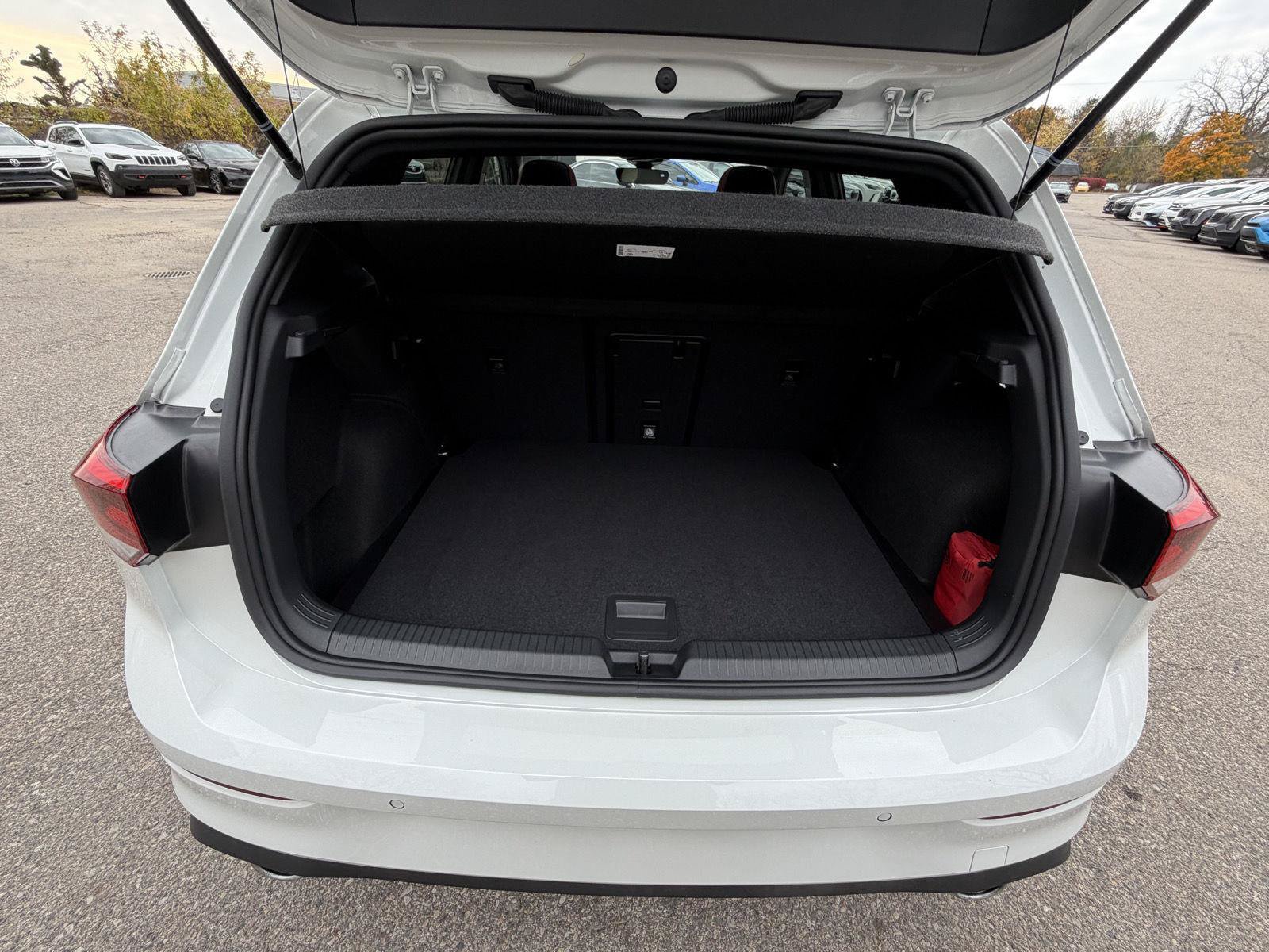 Used 2025 Volkswagen GTI Autobahn FWD image 10