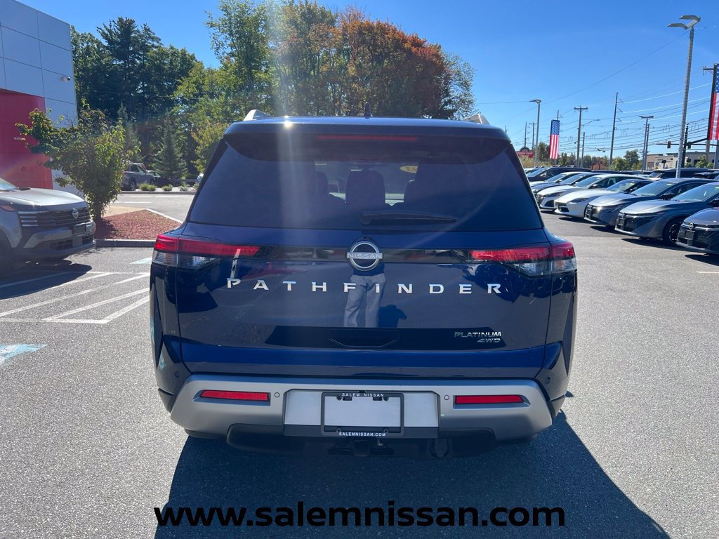 Used 2024 Nissan Pathfinder Platinum AWD/4WD image 6