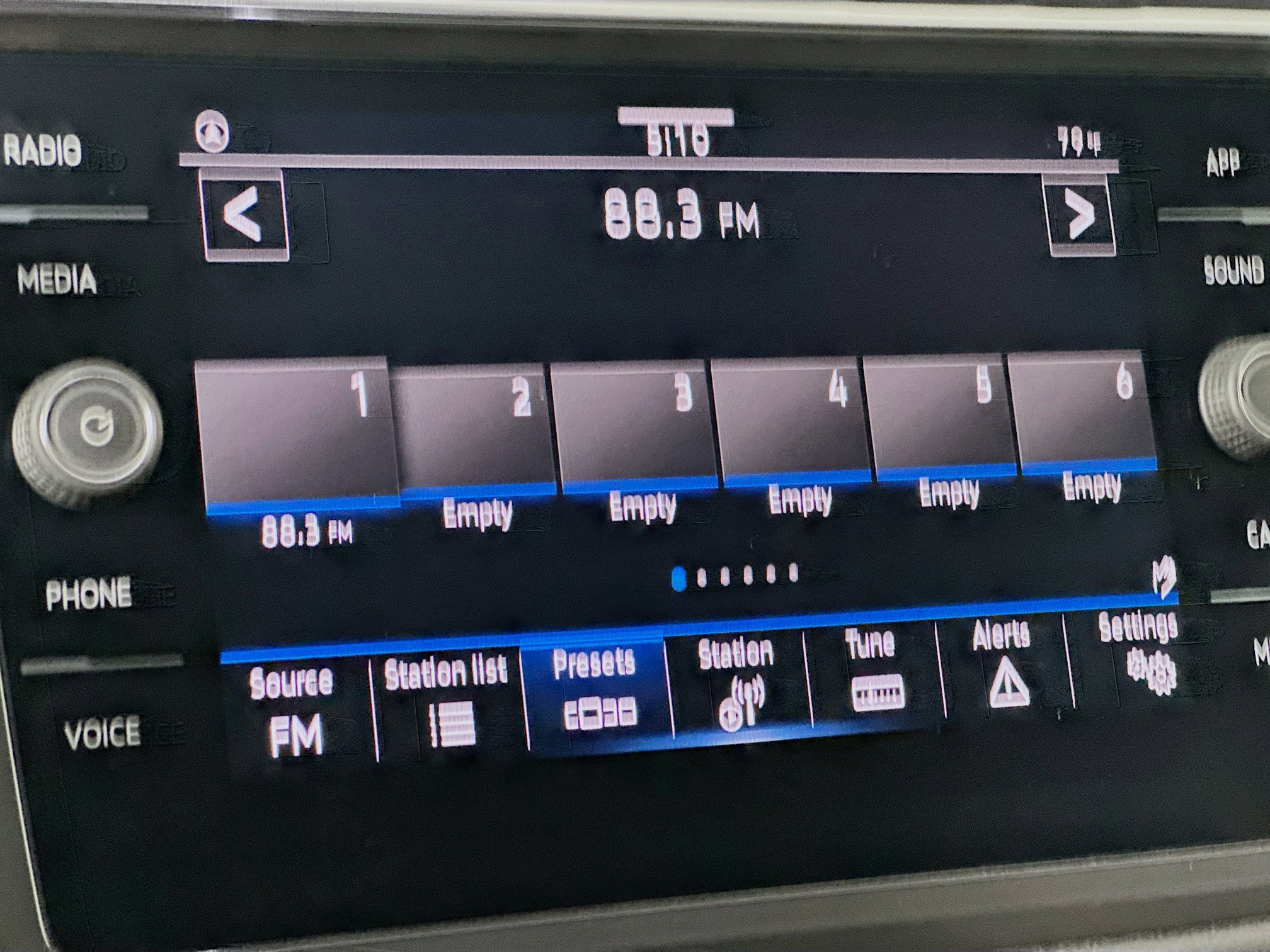 Used 2023 Volkswagen Tiguan SE image 21