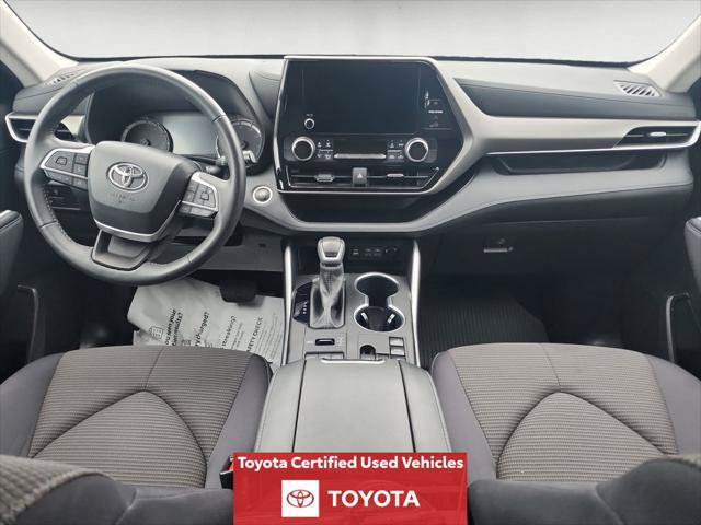 Certified 2024 Toyota Highlander LE AWD/4WD image 12