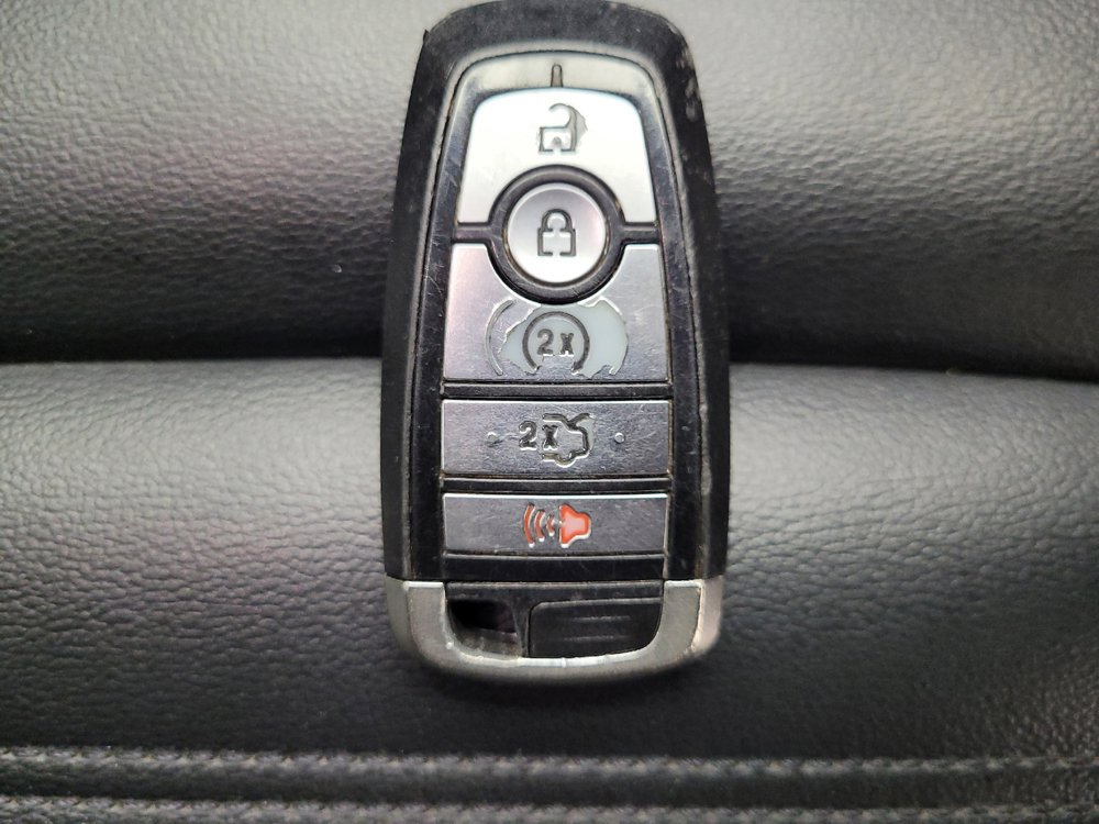 Used 2019 Ford Edge SEL w/ Equipment Group 201A FWD image 32